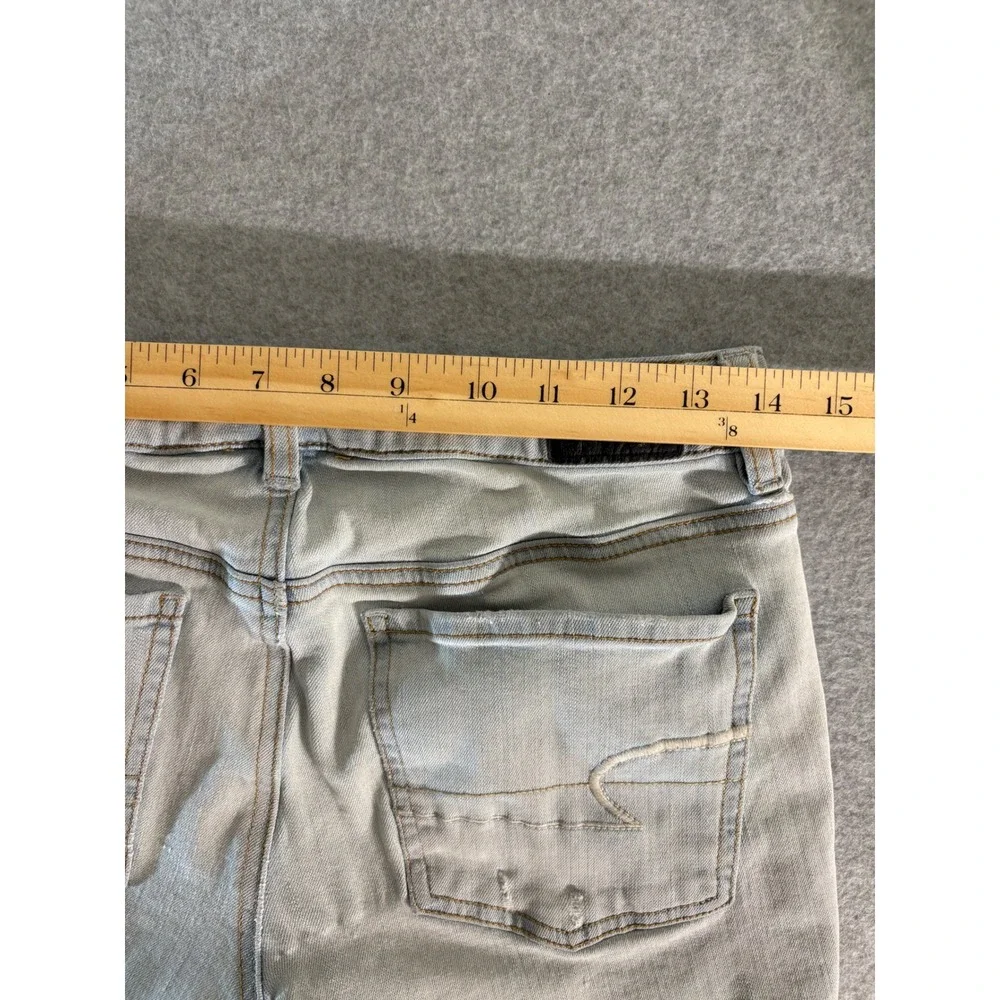 American‎ Eagle Super Stretch Distressed Denim Shorts Light Wash Size 6 Long